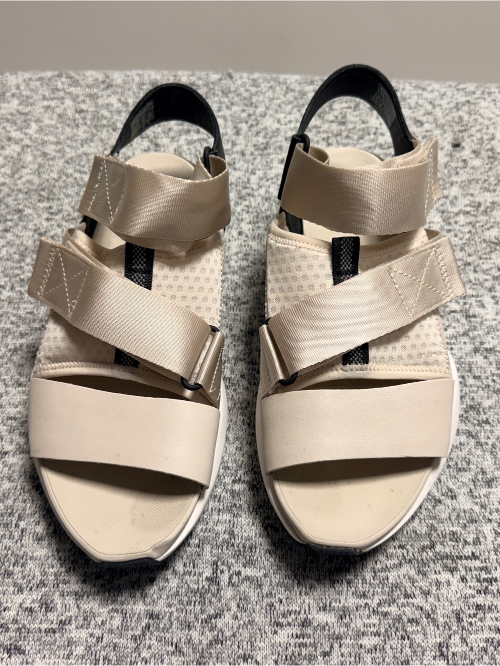 Sorel Women's Kinetic fawn beige Sandals with Adjustable Straps, platform